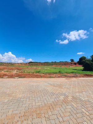 Terreno com 275m² no bairro Legano Bairro Cidade em Nova Santa Rita para Comprar