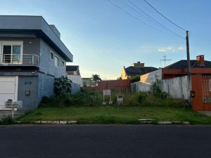 Terreno com 300m² no bairro Marechal Rondon em Canoas para Comprar