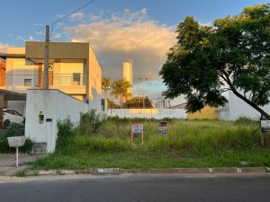 Terreno com 265m² no bairro Estância Velha em Canoas para Comprar