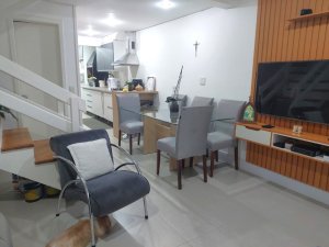 Casa Condominio com 88m², 3 dormitórios no bairro Rio Branco em Canoas para Comprar
