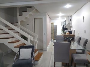Casa Condominio com 88m², 3 dormitórios no bairro Rio Branco em Canoas para Comprar