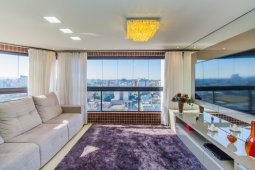 Cobertura com 312m², 3 dormitórios no bairro Centro em Canoas para Comprar