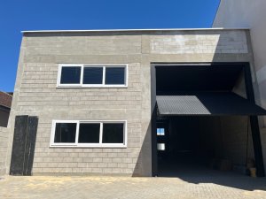 Depósito/Pavilhão com 300m² no bairro Marechal Rondon em Canoas para Alugar