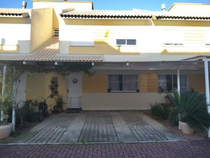 Casa Condominio com 134m², 3 dormitórios no bairro Olaria em Canoas para Comprar