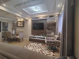 Casa Condominio com 134m², 3 dormitórios no bairro Olaria em Canoas para Comprar