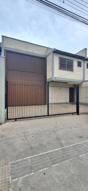 Depósito/Pavilhão com 320m² no bairro São Luis em Canoas para Alugar