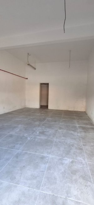 Loja com 35m² no bairro Centro em Canoas para Alugar
