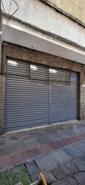 Loja com 35m² no bairro Centro em Canoas para Alugar