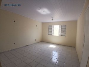 Casa com 65m², 2 dormitórios no bairro Mato Grande em Canoas para Alugar