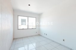 Conjunto/Sala com 60m² no bairro Centro em Canoas para Alugar